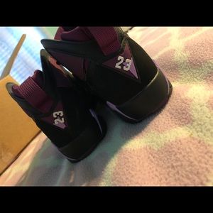 Purple Jordan’s size 5 in women’s , May send offer